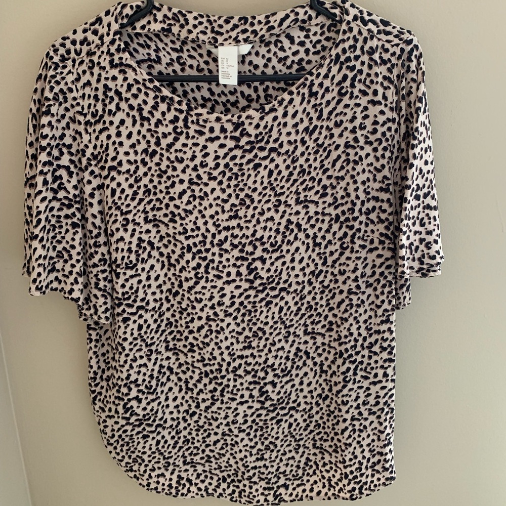 H&M cheetah print top